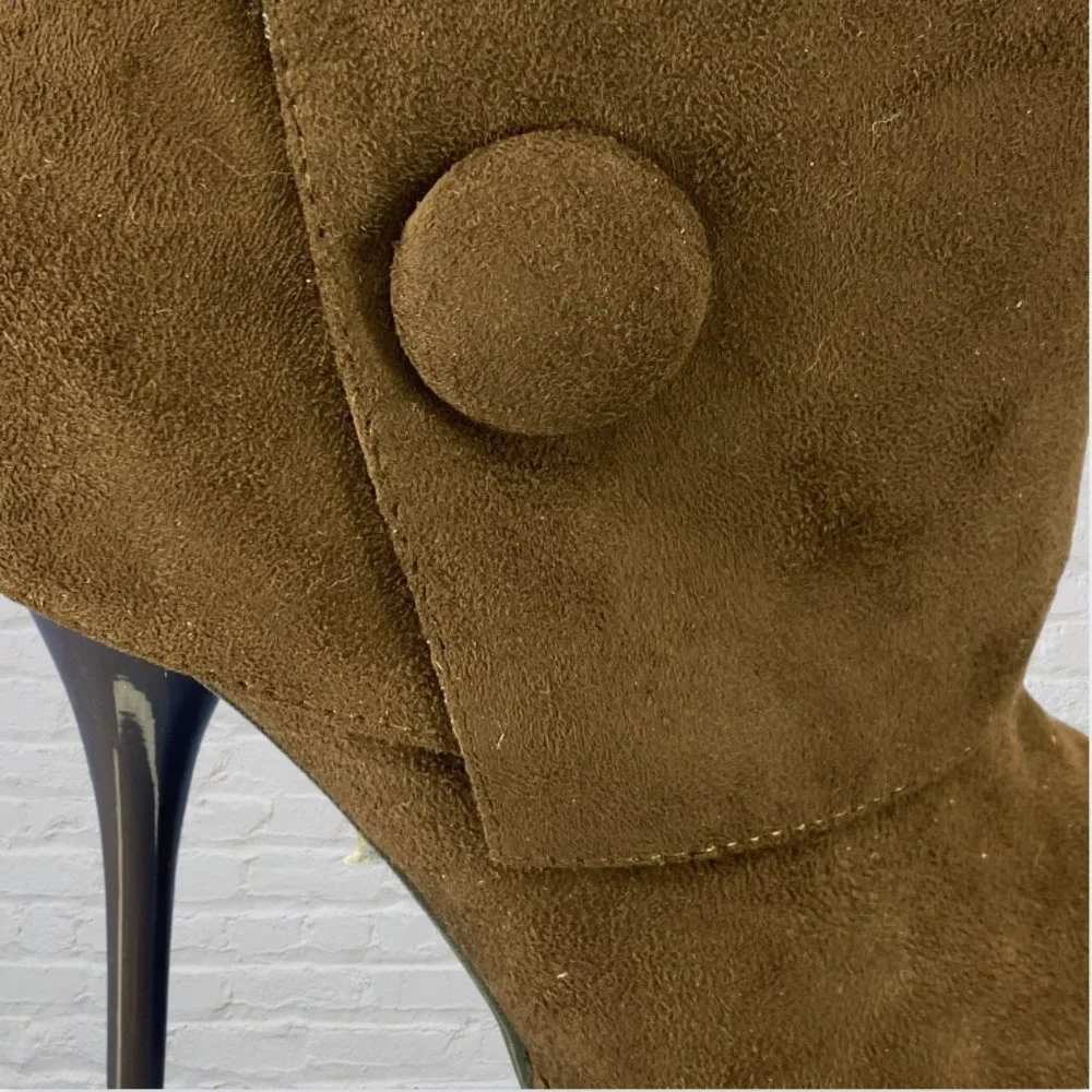 INDIGO -- Brown Ankle Bootie with Platform and Side Zip, Button Detail, NWOT